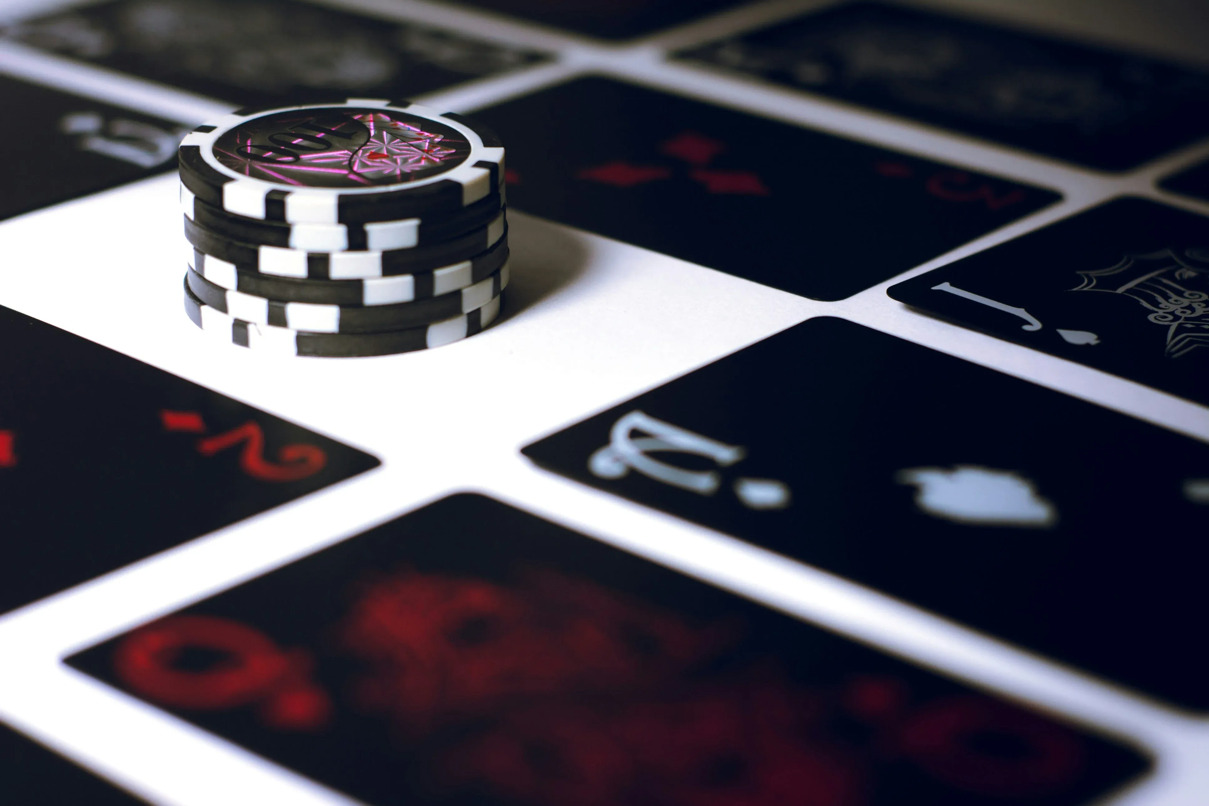 Casino stol s čipovima